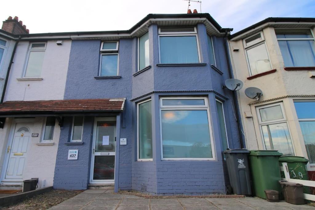 Large Modern House By Property Promise Cardiff Bagian luar foto